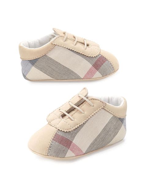 burberry bosco check newborn boys shoes stone|burberry baby shoes.